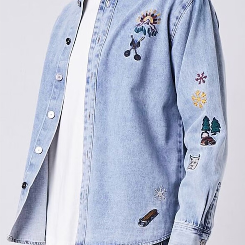 Forever 21 Blue Casual Button Down‎ Shirt with Embroidery